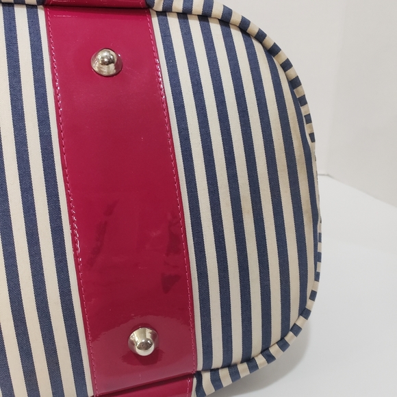 Tote - Picture 5 of 13